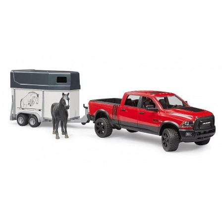 CAMIONETA RAM POWER WAGON CON REMOLQUE DE CABALLOS BRUDER - SUMINISTROS CÁMARA