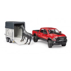 CAMIONETA RAM POWER WAGON CON REMOLQUE DE CABALLOS BRUDER - SUMINISTROS CÁMARA